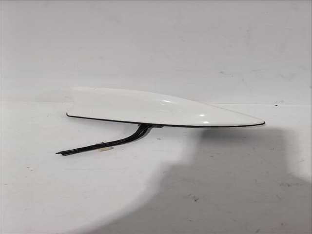 Foto 2ª: Antena Toyota Corolla 1.8 VVTI HYBRID ZWE219) 140CV [2ZR-FXE] (2018)