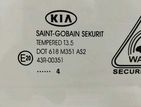 Foto 3ª: Luna Delantera Derecha Kia Sportage CONCEPT 4X2 135CV 99KW [G4FD] (2014)