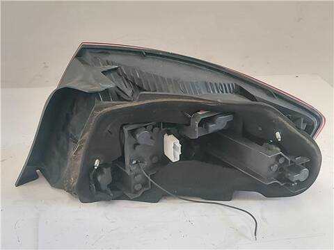 Foto 2ª: Piloto Trasero Izquierdo Peugeot 407 2.0 HDI 135 136CV 100KW [RHR (DW10BTED4)] (2004)