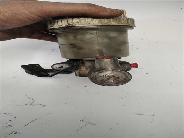 Foto 4ª: Bomba Freno Mitsubishi Montero 2.8 TD [4M40-T] (1998)