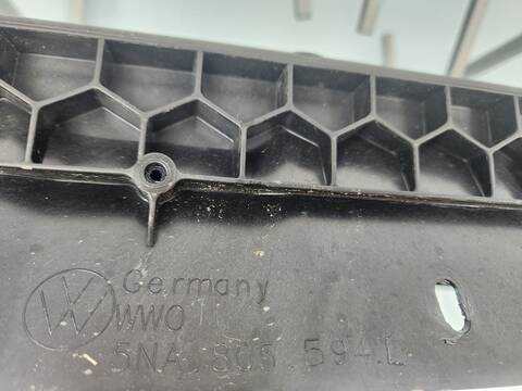 Foto 3ª: Panel Frontal Volkswagen Tiguan R LINE 150CV [DTSB] (2023)