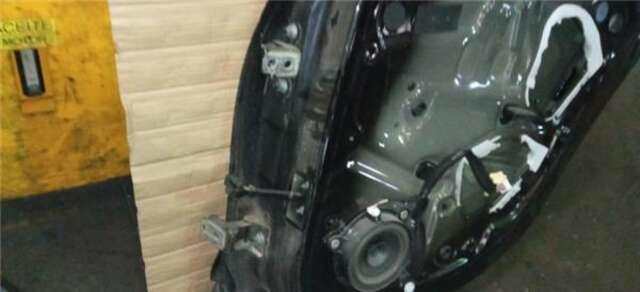 Foto 3ª: Puerta Trasera Derecha Renault Clio 0.9T [H4BB408]