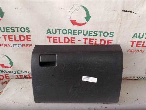 Guantera Toyota Avensis 2.0