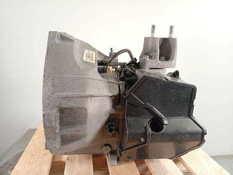 Foto 2ª: Caja Cambios Ford Fiesta 1.5 TDCI 75CV 55KW [XUJB] (2017)