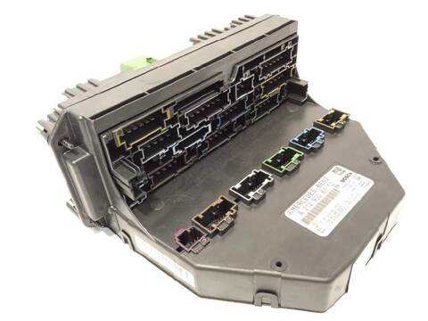 Caja Reles Fusibles Mercedes Clase C 160 CLS 250 CDI BE 218.303) 204CV 150KW