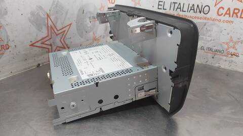 Foto 3ª: Sistema Audio Radio CD Skoda Octavia ACTIVE 105CV 77KW [CLH] (2015)