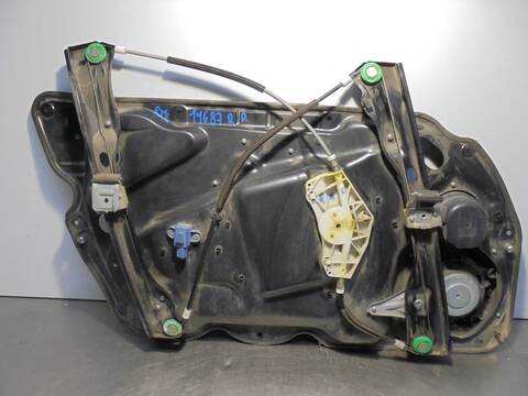 Foto 4ª: Elevalunas Eléctrico Delantero Derecho Volkswagen Passat 2.0 16V FSI BERLINA 150CV 110KW [BLR] (2005)