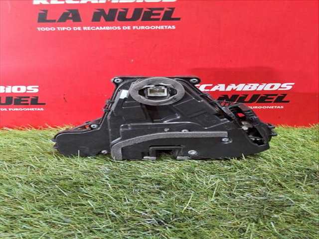 Foto 3ª: Cerradura Puerta Delantera Izquierda Renault Kangoo BLUE DCI 95 KJAB) 95CV 70KW [K9K 876,K9K 877] (2024)