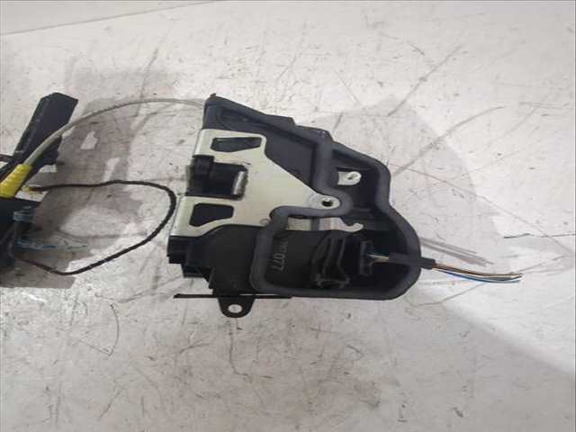 Foto 3ª: Cerradura Puerta Delantera Izquierda Bmw Serie 1 114 120 D 177CV [N47 D20 A N47 D20 C] (2003)