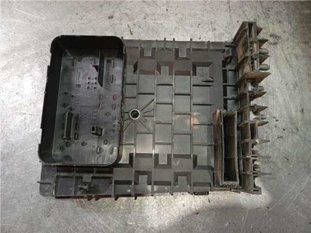 Foto 3ª: Caja Reles Fusibles Seat Altea 2.0 TDI [BKD]