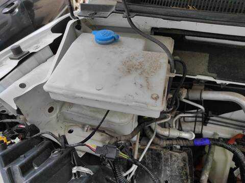 Deposito Limpiaparabrisas Dacia Spring 4DB401