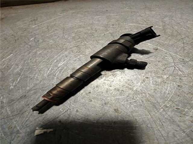 Foto 2ª: Inyectores Peugeot 2008 1.6 ALLURE [1.6 LTR. - 88 KW BLUE-HDI FAP]