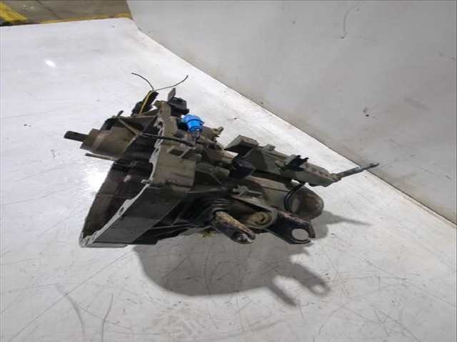 Foto 2ª: Caja Cambios Renault Clio 1.2 BB0A BB0F BB10 BB1K BB28 BB2D BB2H CB0A ... 58CV [D7F 710 D7F 720 D7F 722 D7F 726 D7F 744 D7F 746 D7] (1998)