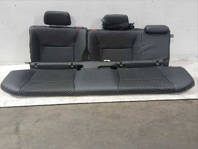 Asientos Traseros Toyota Yaris 1.5 HYBRID MXPH11) 92CV