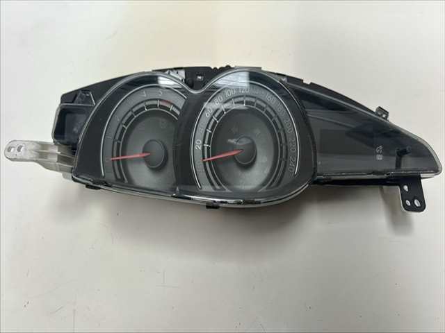 Cuadro de Instrumentos Toyota Corolla 2.0 CDI VERSO