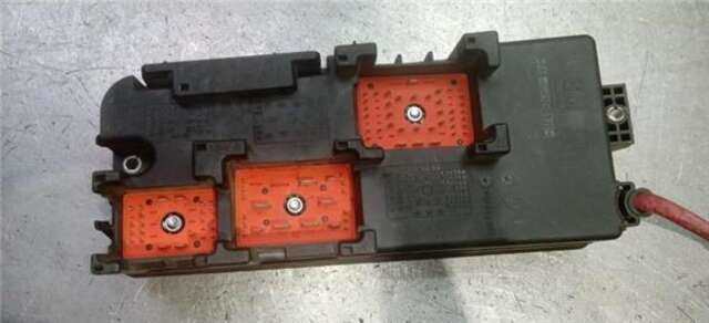 Foto 3ª: Caja Reles Fusibles Saab 9-3 1.9 TID LINEAR (I/D) [1.9 LTR. - 110 KW TID CAT] BERLINA (2003-_) [Z19DTH]