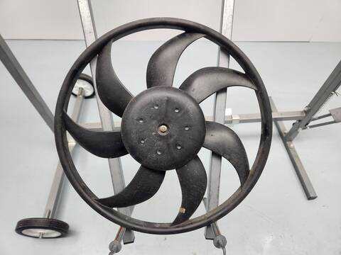Foto 2ª: Electroventilador Peugeot Boxer 330 L1H1 PACK BLUEHDI 130 130CV 96KW FURGON [AH03] (2016)