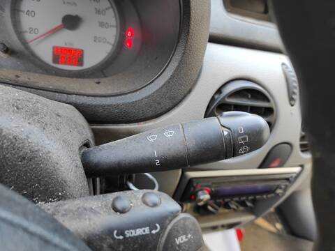 Mando Multifuncion Renault Kangoo K9KA7