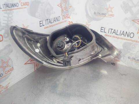 Foto 2ª: Piloto Trasero Derecho Peugeot 206 CC 109CV 80KW [NFUTU5JP4] (2002)