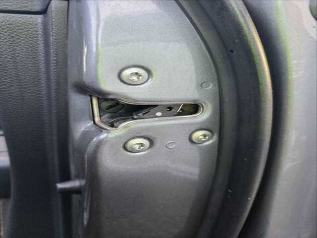 Cerradura Puerta Delantera Derecha Hyundai i40 D4FD