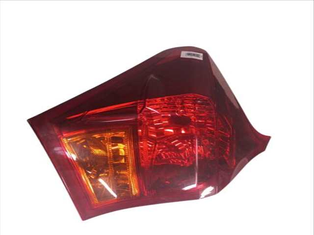 Piloto Trasero Izquierdo Toyota Auris 2.0 D-4D ADE186_ ADE186R)