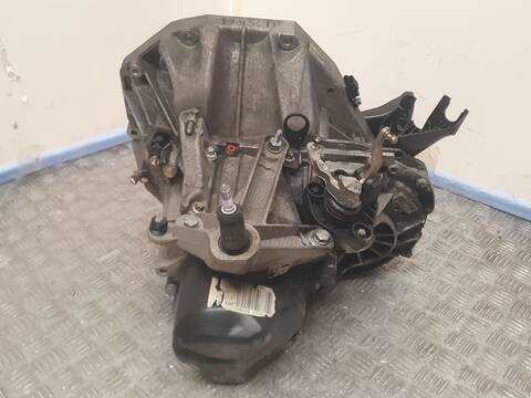 Foto 3ª: Caja Cambios Dacia Logan 1.5 DCI LS0K) 68CV 50KW [K9K792] (2007)