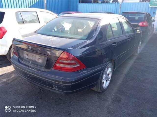 Foto 2ª: Faro Antiniebla Delantero Izquierdo Mercedes Clase C 160 2.2 C 220 CDI (203.706) [2.2 LTR. - 105 KW CDI CAT] [OM 611.962]
