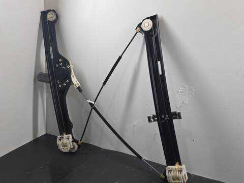 Foto 2ª: Elevalunas Eléctrico Delantero Derecho Bmw X5 3.0 D 245CV 180KW AUT. E70) N57D30A (2010)