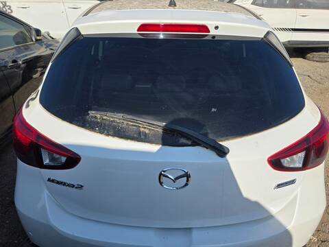 Portón Mazda 2 ZENITH 116CV 85KW