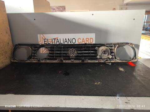 Foto 4ª: Rejilla Delantera Volkswagen Golf 55CV 40KW