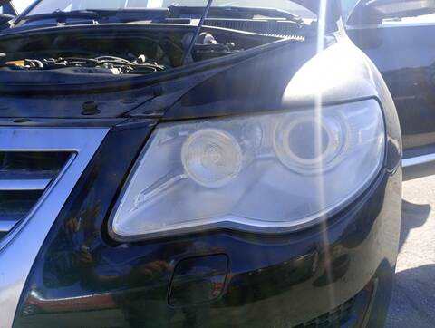 Faro Izquierdo Volkswagen Touareg 3.0 V6 TDI 240CV 176KW