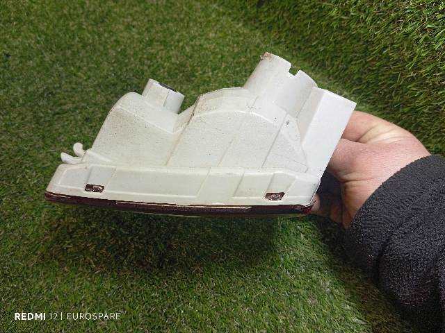 Foto 4ª: Faro Antiniebla Trasero Derecho Toyota Land Cruiser 3.0 D KDJ150 VXL 5P [1KD-FTV] (2008)