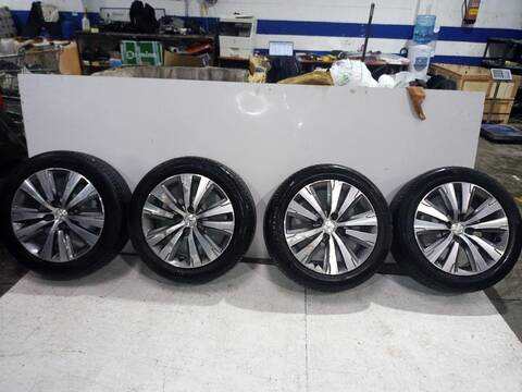 Juego LLantas Peugeot 3008 STYLE 114CV