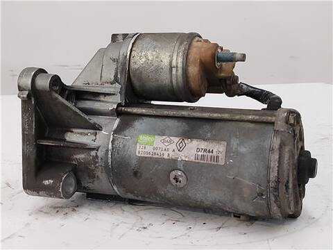 Foto 2ª: Motor de Arranque Renault Megane 1.9 DCI 131CV 96KW FAMILIAR II RANCHERA FAMILIAR KM0/1_) [F9Q 804] (2008)