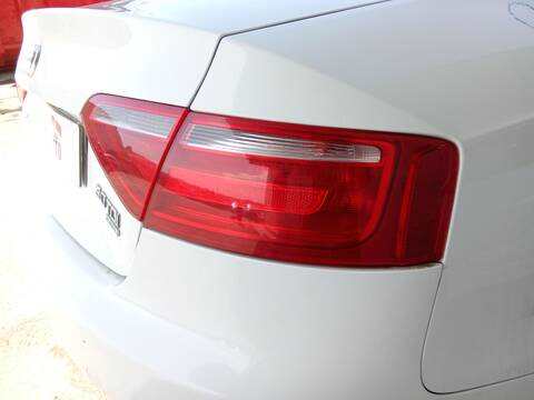 Foto 2ª: Piloto Trasero Derecho Audi A5 3.0 TDI QUATTRO 240CV 176KW [CAPA,CCWA] (2008)