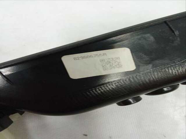 Foto 3ª: Botonera Elevalunas Dacia Duster 1.3 TCE 130 HMMF) 131CV 96KW [H5H 470,H5H 480] (2022)