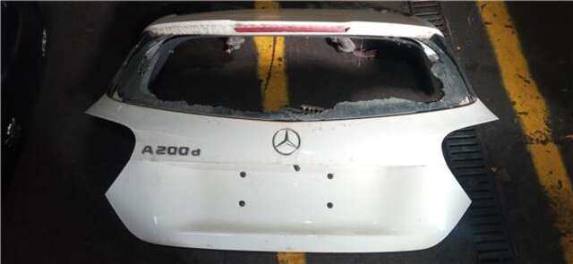 Portón Mercedes Clase A 140 2.1 A 200 CDI - D (176.008) [2.1 LTR. - 100 KW CDI CAT]