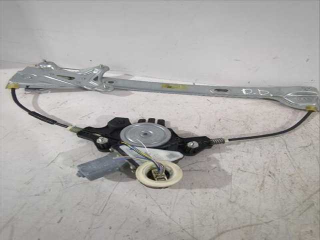 Foto 3ª: Elevalunas Eléctrico Delantero Derecho Toyota Corolla 1.8 VVTI HYBRID ZWE219) HATCHBACK 140CV [2ZR-FXE] (2018)