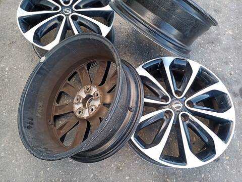 Foto 4ª: Juego LLantas Nissan Qashqai TEKNA PREMIUM 131CV 96KW [R9MA405] (2012)