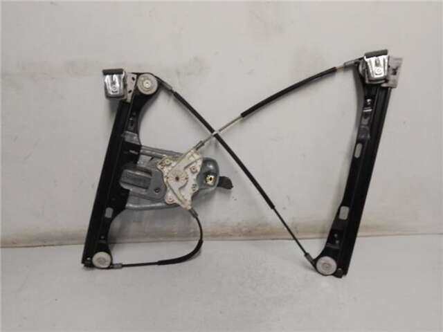Foto 2ª: Elevalunas Eléctrico Delantero Izquierdo Mercedes Clase C 160 2.2 C 220 CDI (LA)(203.708) [2.2 LTR. - 110 KW CDI CAT] [OM 646.963]