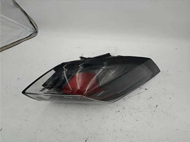 Piloto Trasero Derecho Peugeot 2008 1.5 ALLURE [1.5 LTR. - 81 KW BLUE-HDI FAP]