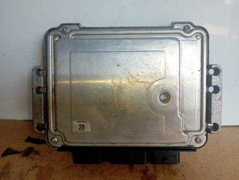 Foto 3ª: Centralita Motor ECU Nissan Primastar 1.9 DCI DIESEL CAT 101CV [F9Q760] (2002)