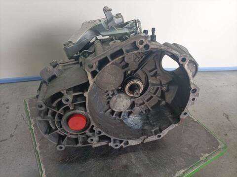 Foto 3ª: Caja Cambios Audi A3 2.0 TDI LIMITED EDITION QUATTRO 103KW) 140CV [BKD] (2006)