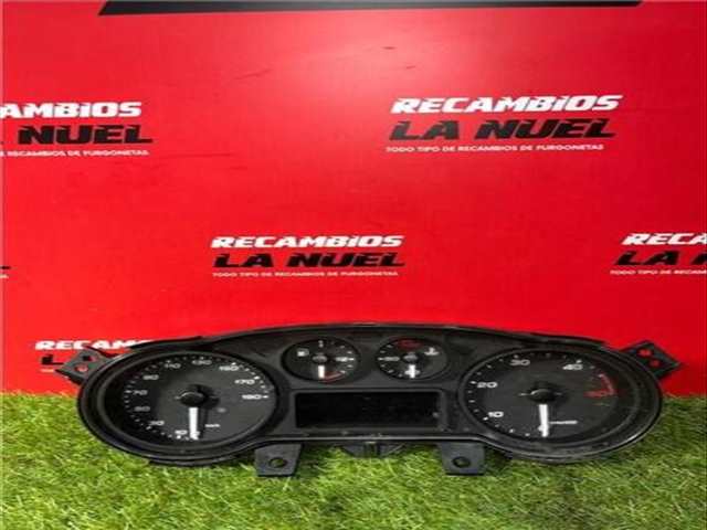 Cuadro de Instrumentos Iveco Daily FG 33 S V BATALLA 3520 DIESEL SCR 136CV 100KW FURGON