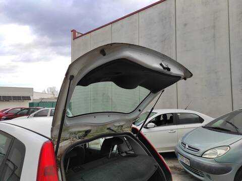 Portón Ford Fiesta A9JA