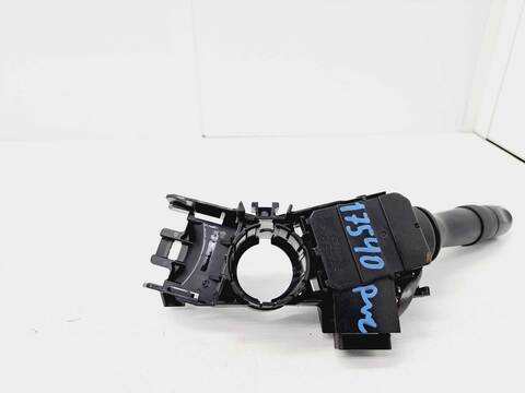 Foto 3ª: Mando Multifuncion Toyota Auris 1.6 16V CAT 124CV 91KW [1ZR] (2008)