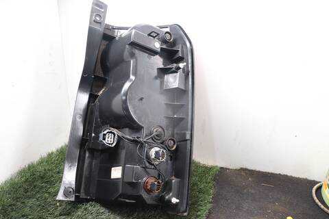 Foto 2ª: Piloto Trasero Izquierdo Land Rover Discovery 306DT AUT. (2011)