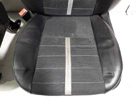 Foto 2ª: Asientos Traseros Ford Kuga 2.0 TDCI CAT 136CV 100KW [G6DG] (2009)