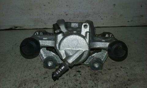 Foto 3ª: Pinza Freno Trasera Derecho Mercedes Clase V 200 136CV 100KW (2014)