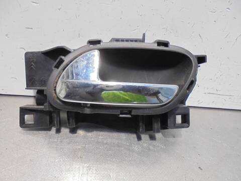 Maneta Interior Trasera Izquierda Peugeot 5008 1.6 HDI FAP 112CV 82KW